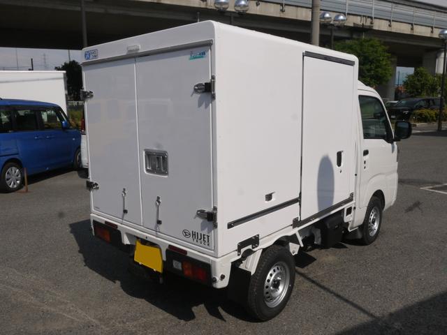 ハイゼットトラック 　ＦＲＰ中温冷凍車　４ＷＤ　両側スライドドア仕様　届出済未使用車　－５℃　スマートアシスト　スマートインナーミラー　バックカメラ　コーナーセンサー　ＬＥＤヘッドライト・フォグランプ　キーフリーシステム（8枚目）