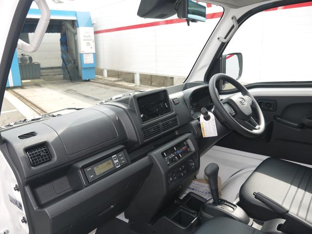 ハイゼットトラック 　ＦＲＰ中温冷凍車　４ＷＤ　両側スライドドア仕様　届出済未使用車　－５℃　スマートアシスト　スマートインナーミラー　バックカメラ　コーナーセンサー　ＬＥＤヘッドライト・フォグランプ　キーフリーシステム（41枚目）