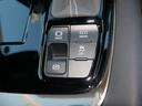 自社整備工場併設!年間1300台の車検をこなしています! おクルマご購入後のアフターサービスも当店にお任せ下さい!技術・設備の整った大型整備工場完備でどんなトラブルもお任せ下さい!