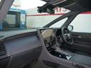 新車時の保証を次のオーナー様に引き継ぐことができます。中古車を購入した際、その車に新車保証(メーカー保証)などが残っている場合、保証継承の手続きを当社で実施して安心してお乗りいただけます。