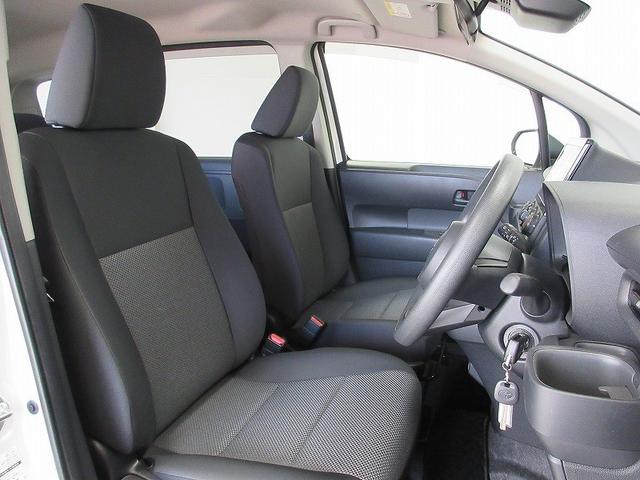 シエンタ Ｘ　フルセグ　ミュージックプレイヤー接続可　バックカメラ　衝突被害軽減システム　ＥＴＣ　電動スライドドア　ＬＥＤヘッドランプ　乗車定員７人　３列シート　ワンオーナー（4枚目）