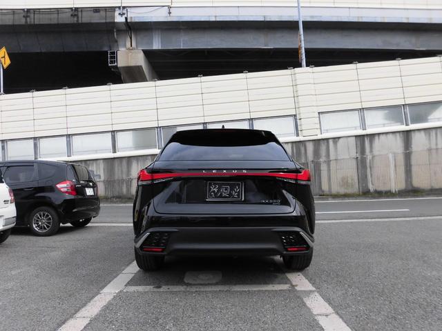 ＲＸ ＲＸ３５０　Ｆスポーツ　ワンオーナー車　オレンジキャリパー　アドバンスドパーク　ルーフレール　パーキングサポートブレーキ　デジタルミラー　パノラマサンルーフ　ドライブレコーダー前後　デジタルミラー　シートベンチレーション（10枚目）