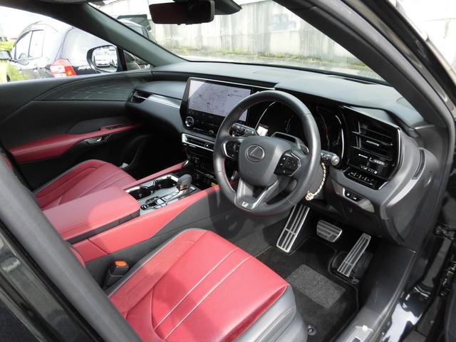 ＲＸ ＲＸ３５０　Ｆスポーツ　ワンオーナー車　オレンジキャリパー　アドバンスドパーク　ルーフレール　パーキングサポートブレーキ　デジタルミラー　パノラマサンルーフ　ドライブレコーダー前後　デジタルミラー　シートベンチレーション（11枚目）