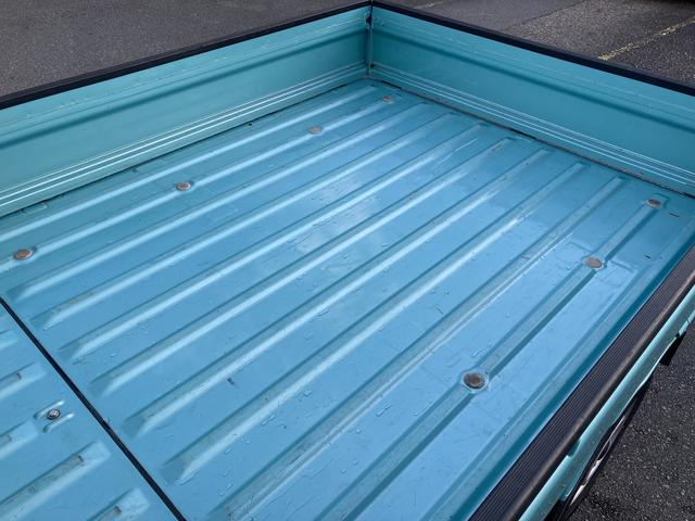 ハイゼットトラック スタンダード 4WD MT エアコン パワステ ラジオ(10枚目)