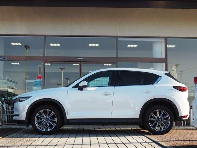 ＣＸ－５ ２．２ＸＤエクスクルーシブモード　ディーゼルターボ　ナッパレザーシート　ＢＯＳＥサウンドシステム　レーダークルーズ　車線逸脱警報装置　障害物センサー　横滑り防止装置　ブラインドスポットモニタリングＢＳＭ　３６０度ビューモニター（5枚目）