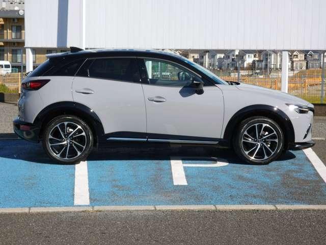 ＣＸ－３ １．５　１５Ｓ　ビビッド　モノトーン　４ＷＤ　３６０°ビュー　アダプティブＬＥＤヘッドライト（3枚目）