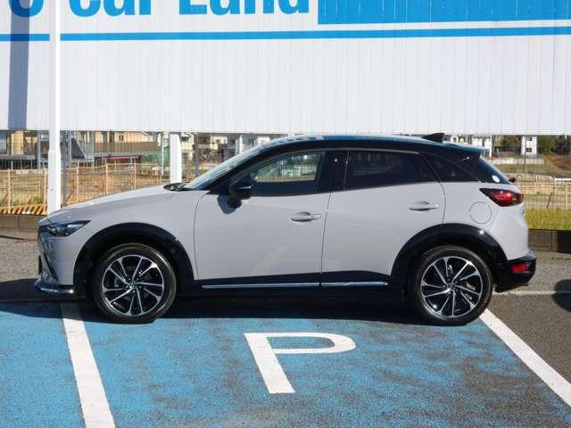 ＣＸ－３ １．５　１５Ｓ　ビビッド　モノトーン　４ＷＤ　３６０°ビュー　アダプティブＬＥＤヘッドライト（4枚目）