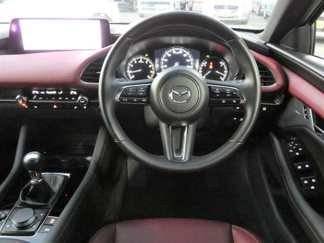 MAZDA3ファストバック 2.0 20S ツーリング(5枚目)