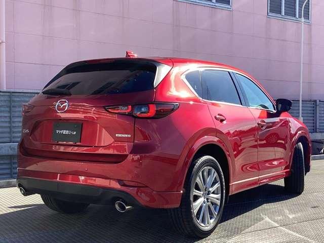 �}�c�_�̍����f�U�C���́A�N���}�ɖ���^����f�U�C���v�z�ł��B�������������u�̓����̋�������������x�[�X�ɁA��������ْ�����\�����Ă��܂��B���{�̔��ӎ���b�Ƃ����u�V���ȃG���K���X�v���ǋ����Ă��܂��B