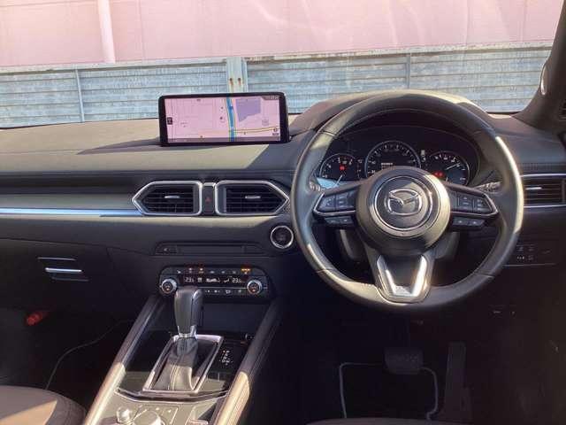 �ו��ɂ܂ŋ@�\���Ƒ��`����ǋ�����������ԁB�����������ł��A�@�\�I�Ȃ����ł��Ȃ��B�i�i�����l�̃C���e���A�f�U�C���ł��B