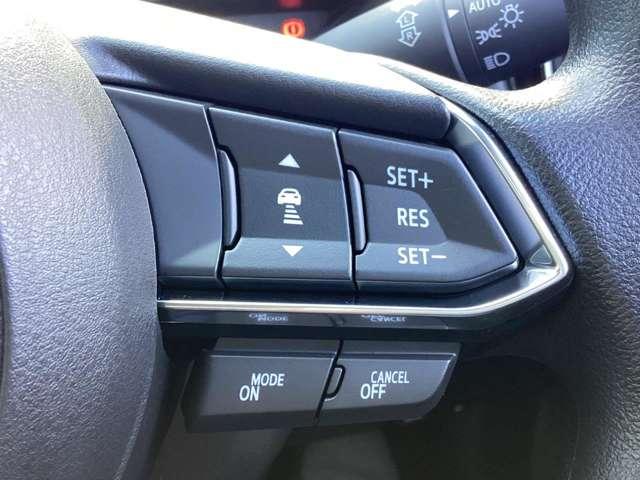 �~���g���[�_�[�Ő�s�ԂƂ̑��x����Ԋԋ�����F���B�ݒ肵���ԑ����ł̎Ԋԋ����������Œ����E�ێ����āA�A�N�Z���E�u���[�L�̑���Ȃ��Œ������h���C�u�̕��S���y�����Ă���܂��B