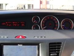 �ǥ�����ȥ��ʥ��������ޤ�ͻ�礷�Ƥ��뤳�Υ᡼�����ϡ���ǧ�����ɹ��Ǥ��ꡢ�ɥ饤�С��ˤȤä�ɬ�פʥ���ե��᡼������狼��䤹�������Ƥ���ޤ��� 4