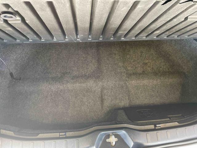 ヴォクシー ZS 煌II 9インチメモリーナビ(TV CD/DVD 録音 Bluetooth)・バックカメラ・クルーズコントロール・LEDヘッドランプ・両側パワースライドドア・前後ドラレコ・フリップダウンモニター・ETC(13枚目)