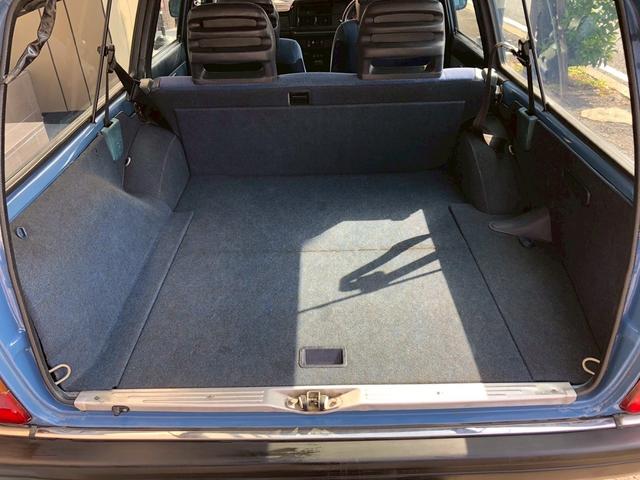 ２４０ワゴン ２４０ＧＬワゴン　ボルボ　２４０ワゴン　ＧＬ　ディーラー車　元色　モナコブルー　ホワイトリボンタイヤ（56枚目）