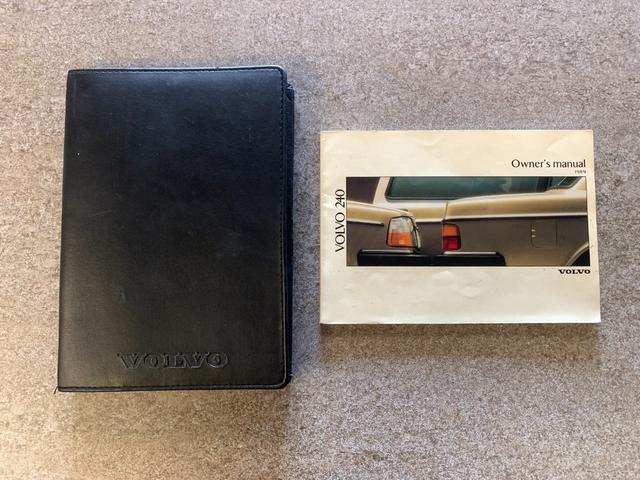 ２４０ワゴン ２４０ＧＬワゴン　ボルボ　２４０ワゴン　ＧＬ　ディーラー車　元色　モナコブルー　ホワイトリボンタイヤ（73枚目）