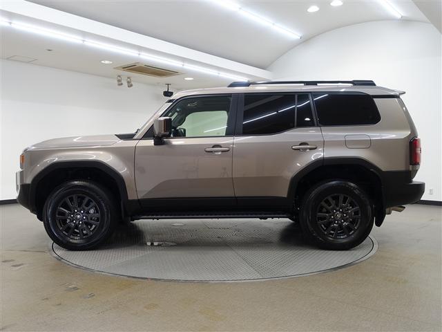 ランドクルーザー250 VX 革シート サンルーフ 4WD フルセグ ミュージックプレイヤー接続可 バックカメラ 衝突被害軽減システム ETC ドラレコ LEDヘッドランプ 乗車定員7人 3列シート ワンオーナー(7枚目)