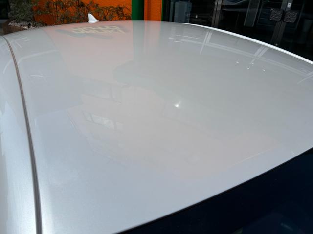 ＩＳ ＩＳ３００ｈ　バージョンＬ　純正メーカーナビ・地デジＴＶ／レザーシート／レクサスセーフティシステム／三眼ＬＥＤヘッドライト／／Ｆエアーシート＆シートヒーター／パノラミックビューモニター／ＥＴＣ２．０（17枚目）