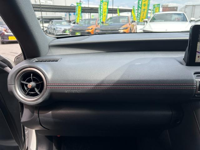 ＩＳ ＩＳ３００ｈ　バージョンＬ　純正メーカーナビ・地デジＴＶ／レザーシート／レクサスセーフティシステム／三眼ＬＥＤヘッドライト／／Ｆエアーシート＆シートヒーター／パノラミックビューモニター／ＥＴＣ２．０（39枚目）