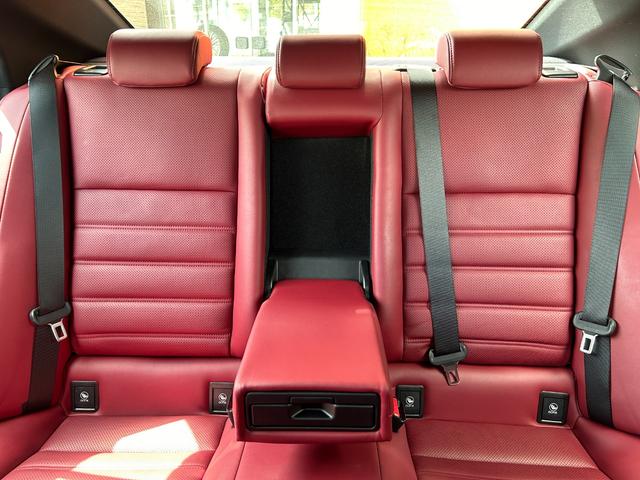 ＩＳ ＩＳ３００ｈ　バージョンＬ　純正メーカーナビ・地デジＴＶ／レザーシート／レクサスセーフティシステム／三眼ＬＥＤヘッドライト／／Ｆエアーシート＆シートヒーター／パノラミックビューモニター／ＥＴＣ２．０（40枚目）