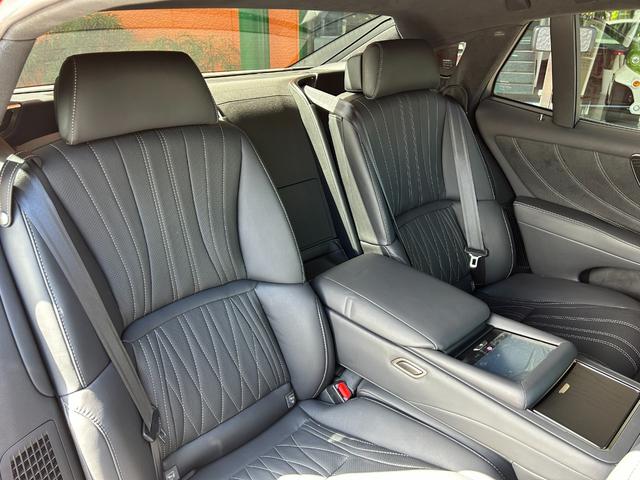 ＬＳ ＬＳ５００ｈ　バージョンＬ　純正ナビ・地デジＴＶ／レザーシート／ＥＴＣ２．０／レクサスセーフティシステム／マークレビンソン／パノラミックビューモニター／デジタルインナーミラー（43枚目）