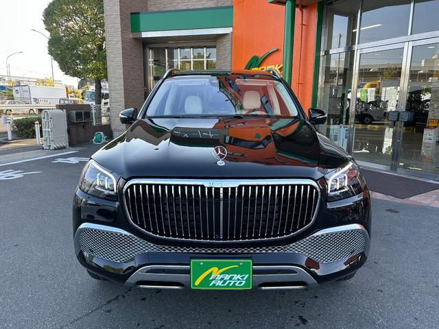 GLS GLS600 4マチック ファーストクラスパッケージ ファーストクラスPG/クリスタルホワイトナッパレザー/ハイグロスブラックフローイング/ラインピアノラッカーウッド(5枚目)