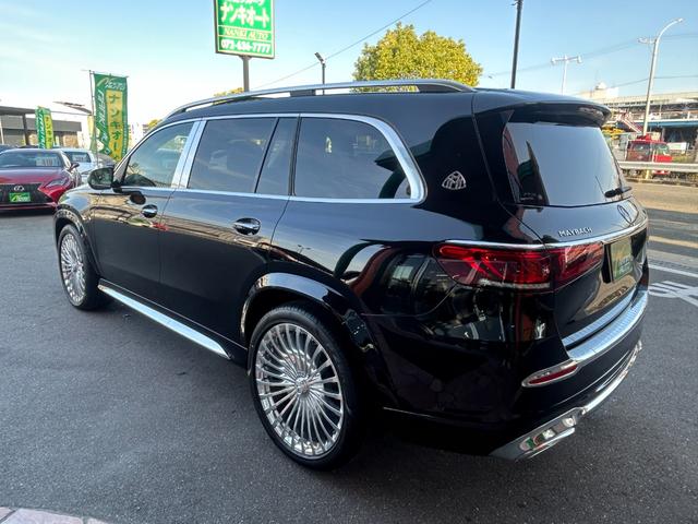 GLS GLS600 4マチック ファーストクラスパッケージ ファーストクラスPG/クリスタルホワイトナッパレザー/ハイグロスブラックフローイング/ラインピアノラッカーウッド(14枚目)