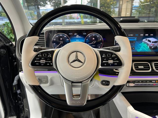 GLS GLS600 4マチック ファーストクラスパッケージ ファーストクラスPG/クリスタルホワイトナッパレザー/ハイグロスブラックフローイング/ラインピアノラッカーウッド(25枚目)