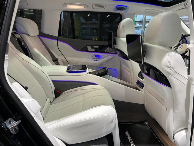 GLS GLS600 4マチック ファーストクラスパッケージ ファーストクラスPG/クリスタルホワイトナッパレザー/ハイグロスブラックフローイング/ラインピアノラッカーウッド(48枚目)