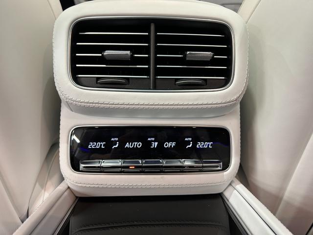 GLS GLS600 4マチック ファーストクラスパッケージ ファーストクラスPG/クリスタルホワイトナッパレザー/ハイグロスブラックフローイング/ラインピアノラッカーウッド(52枚目)