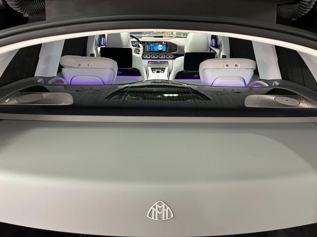 GLS GLS600 4マチック ファーストクラスパッケージ ファーストクラスPG/クリスタルホワイトナッパレザー/ハイグロスブラックフローイング/ラインピアノラッカーウッド(59枚目)