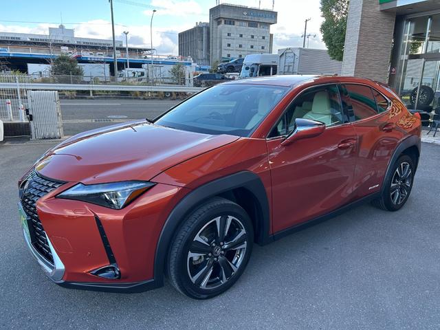 UX UX250h バージョンL 純正ナビ・地デジTV/レザーシート/ETC2.0/レクサスセーフティシステム/エアーシート&シートヒーター/パワートランク/前後ドライブレコーダー(2枚目)