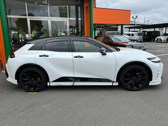 クラウンスポーツ Ｚ　Ｚ（５名）純正ナビ・地デジＴＶ／レザーシート／トヨタセーフティセンス／モデリスタエアロパーツ／ＴＺエアコンドリンクホルダー／パノラミックビューモニター／デジタルインナーミラー／ＥＴＣ２．０（9枚目）