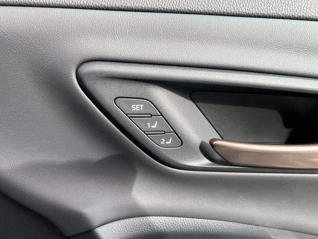 クラウンスポーツ Ｚ　Ｚ（５名）純正ナビ・地デジＴＶ／レザーシート／トヨタセーフティセンス／モデリスタエアロパーツ／ＴＺエアコンドリンクホルダー／パノラミックビューモニター／デジタルインナーミラー／ＥＴＣ２．０（37枚目）