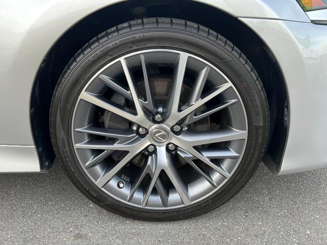 ＧＳ ＧＳ４５０ｈ　バージョンＬ　純正ナビ・地デジＴＶ／サンルーフ／レザーシート／プリクラッシュセーフティＳ／三眼ＬＥＤヘッドライト／パワートランク／ＥＴＣ２．０／ドライブレコーダー／ＯＰリモートスタート／ＯＰ１９インチアルミホイール（16枚目）