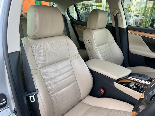 ＧＳ ＧＳ４５０ｈ　バージョンＬ　純正ナビ・地デジＴＶ／サンルーフ／レザーシート／プリクラッシュセーフティＳ／三眼ＬＥＤヘッドライト／パワートランク／ＥＴＣ２．０／ドライブレコーダー／ＯＰリモートスタート／ＯＰ１９インチアルミホイール（24枚目）