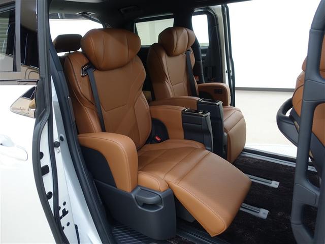 ヴェルファイア Ｚ　プレミア　革シート　４ＷＤ　フルセグ　メモリーナビ　ミュージックプレイヤー接続可　バックカメラ　衝突被害軽減システム　ＥＴＣ　ドラレコ　両側電動スライド　ＬＥＤヘッドランプ　乗車定員７人　３列シート（28枚目）