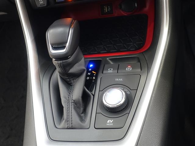 RAV4 ハイブリッドアドベンチャー オフロードパッケージII 4WD フルセグ メモリーナビ ミュージックプレイヤー接続可 バックカメラ 衝突被害軽減システム ETC ドラレコ LEDヘッドランプ ワンオーナー(16枚目)