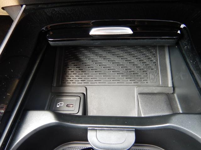 GLA45 S 4マチック+ AMGエクスクルーシブ&アドバンスドパッケージ パノラミックスライディングルーフ ヘッドアップディスプレイ 1オーナー 禁煙車(13枚目)
