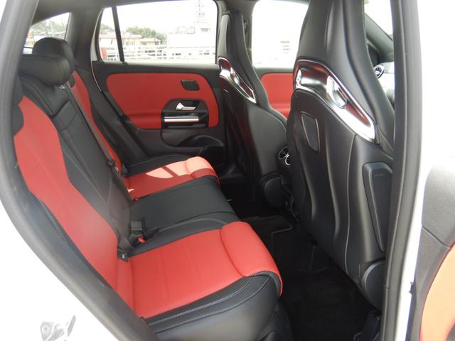 GLA45 S 4マチック+ AMGエクスクルーシブ&アドバンスドパッケージ パノラミックスライディングルーフ ヘッドアップディスプレイ 1オーナー 禁煙車(15枚目)