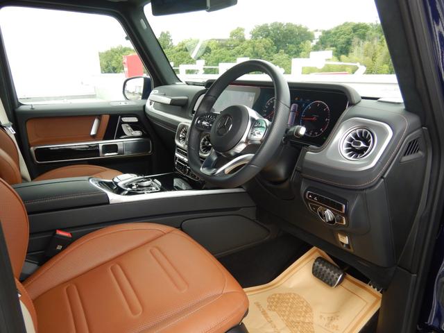 Ｇクラス Ｇ４００ｄ　ＡＭＧライン　ｍａｎｕｆａｋｔｕｒプログラム＋　ラグジュアリーパッケージ　アダプティブダンピングシステム　ドラレコ機能付純正デジタルミラー　サドルブラウンナッパレザーシート　右ハンドル　１オナ　禁煙車（8枚目）