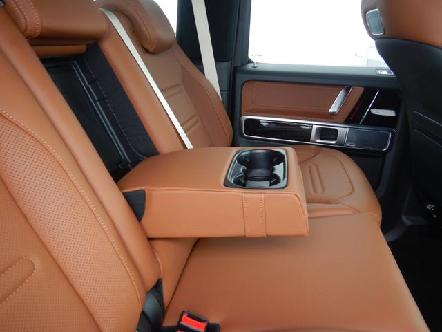 Ｇクラス Ｇ４００ｄ　ＡＭＧライン　ｍａｎｕｆａｋｔｕｒプログラム＋　ラグジュアリーパッケージ　アダプティブダンピングシステム　ドラレコ機能付純正デジタルミラー　サドルブラウンナッパレザーシート　右ハンドル　１オナ　禁煙車（55枚目）
