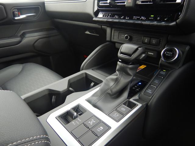 ランドクルーザー250 VX 丸目ヘッドライト デイトナ18アルミ+グッドリッチATタイヤ ディスプレイオーディオPLUS&JBLサウンドシステム 12.3インチTFTメーター 黒革シート シートヒーター&クーラー 1オナ 禁煙車(13枚目)