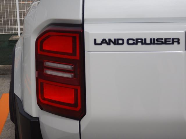 ランドクルーザー250 VX 丸目ヘッドライト デイトナ18アルミ+グッドリッチATタイヤ ディスプレイオーディオPLUS&JBLサウンドシステム 12.3インチTFTメーター 黒革シート シートヒーター&クーラー 1オナ 禁煙車(36枚目)