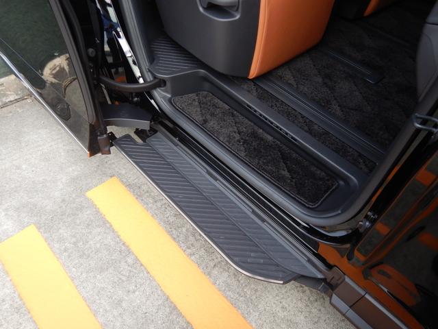 ヴェルファイアハイブリッド Z プレミア 登録済未使用車 ユニバーサルステップ 左右独立ムーンルーフ パワーバックドア&両側パワースライドドア ブラウン革シート シートヒーター&クーラー デジタルインナーミラー パノラミックビューモニター(6枚目)