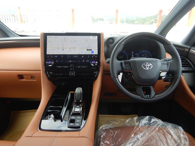 ヴェルファイアハイブリッド Z プレミア 登録済未使用車 ユニバーサルステップ 左右独立ムーンルーフ パワーバックドア&両側パワースライドドア ブラウン革シート シートヒーター&クーラー デジタルインナーミラー パノラミックビューモニター(9枚目)