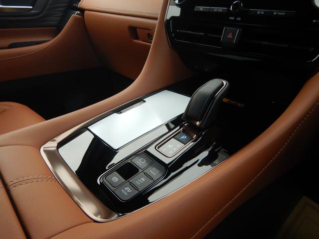 ヴェルファイアハイブリッド Z プレミア 登録済未使用車 ユニバーサルステップ 左右独立ムーンルーフ パワーバックドア&両側パワースライドドア ブラウン革シート シートヒーター&クーラー デジタルインナーミラー パノラミックビューモニター(13枚目)