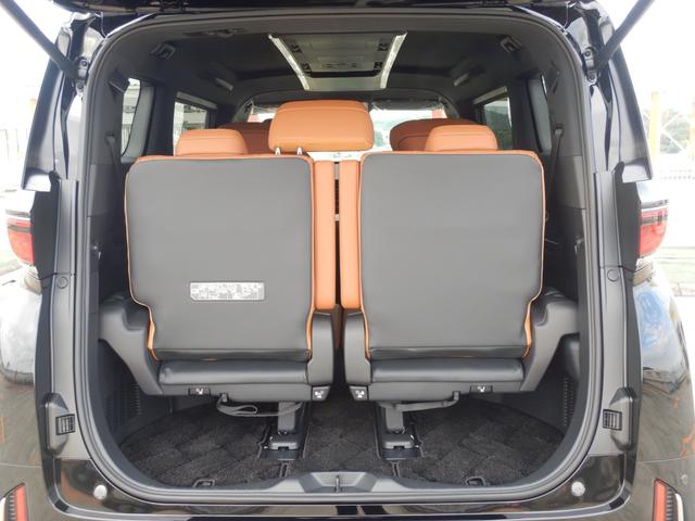 ヴェルファイアハイブリッド Z プレミア 登録済未使用車 ユニバーサルステップ 左右独立ムーンルーフ パワーバックドア&両側パワースライドドア ブラウン革シート シートヒーター&クーラー デジタルインナーミラー パノラミックビューモニター(16枚目)