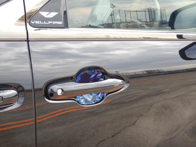 ヴェルファイアハイブリッド Z プレミア 登録済未使用車 ユニバーサルステップ 左右独立ムーンルーフ パワーバックドア&両側パワースライドドア ブラウン革シート シートヒーター&クーラー デジタルインナーミラー パノラミックビューモニター(30枚目)