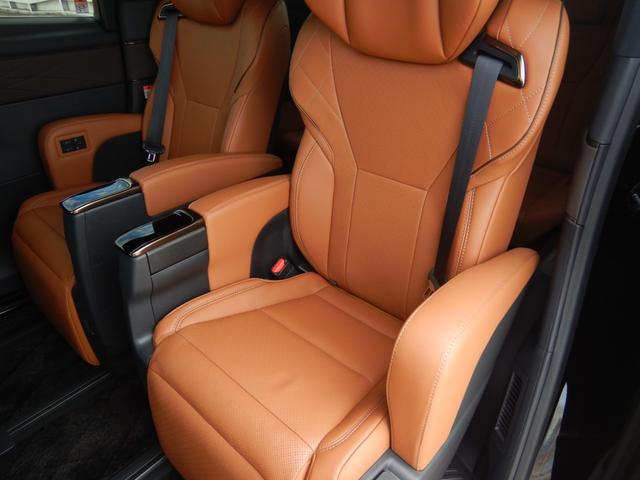 ヴェルファイアハイブリッド Z プレミア 登録済未使用車 ユニバーサルステップ 左右独立ムーンルーフ パワーバックドア&両側パワースライドドア ブラウン革シート シートヒーター&クーラー デジタルインナーミラー パノラミックビューモニター(43枚目)