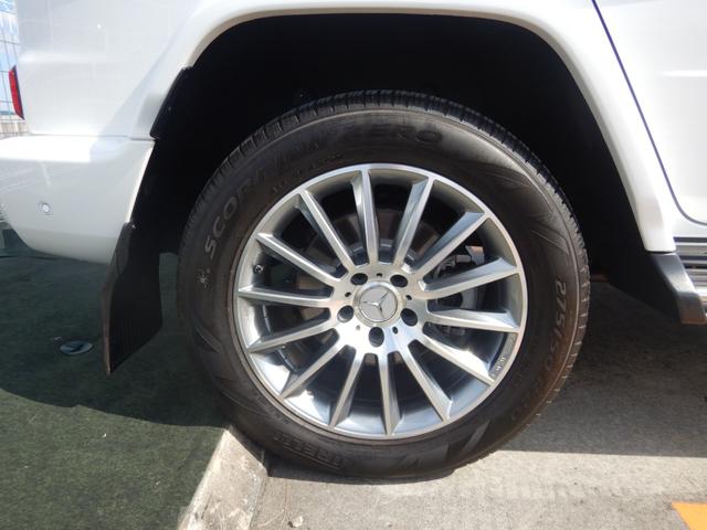 Ｇクラス Ｇ４００ｄ　ＡＭＧライン　ｍａｎｕｆａｋｔｕｒプログラム　アダプティブダンピングシステム　ラグジュアリーパッケージ　サンルーフ　Ｂｕｒｍｅｓｔｅｒサウンドシステム　チタニウムグレーナッパレザーシート　右ハンドル　禁煙車（30枚目）